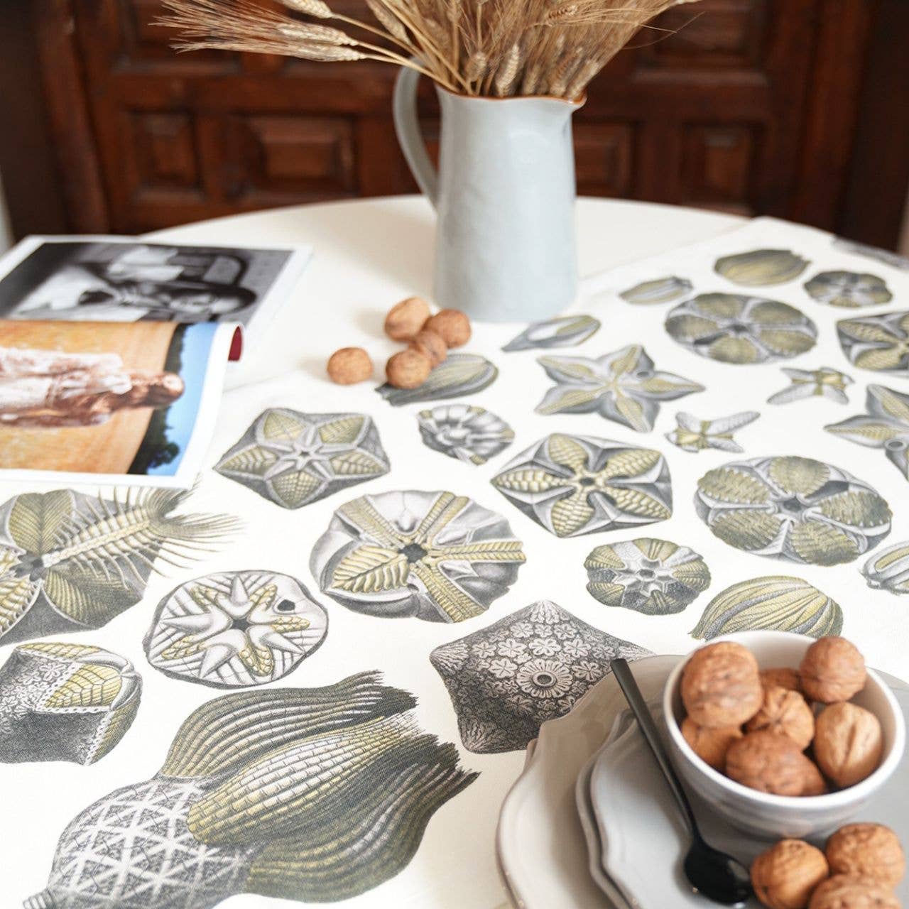 Linen Runner «Blastoidea» 100% Made in Italy