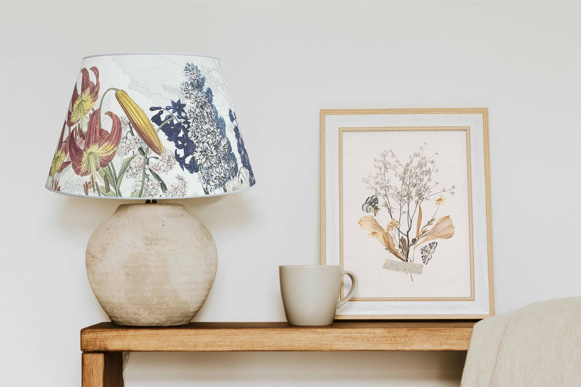 "Dafne" Conical lampshade in printed fabric.