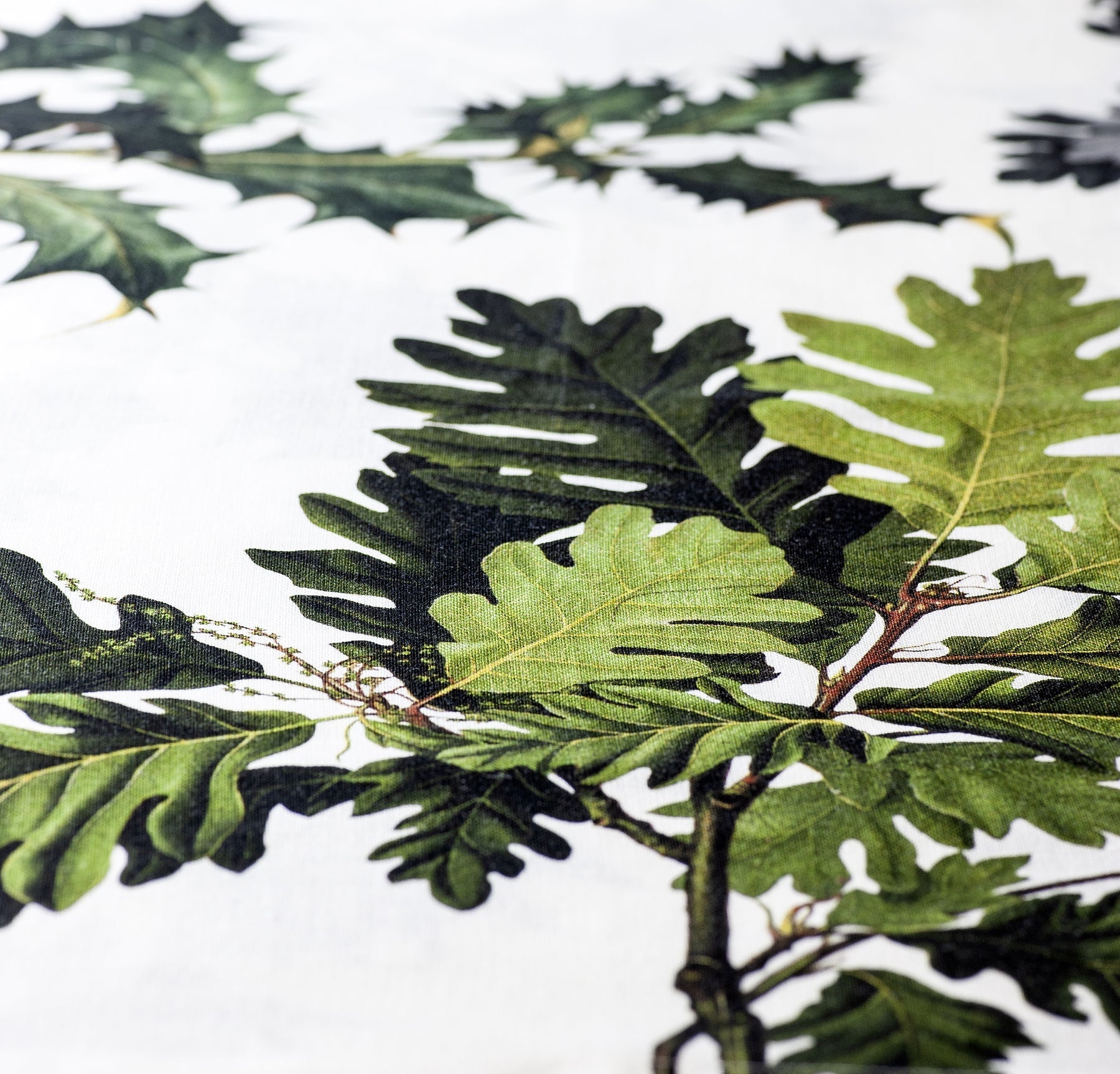 Linen Tablecloths «Ilex»  100% Made in Italy, Christmas & Holiday