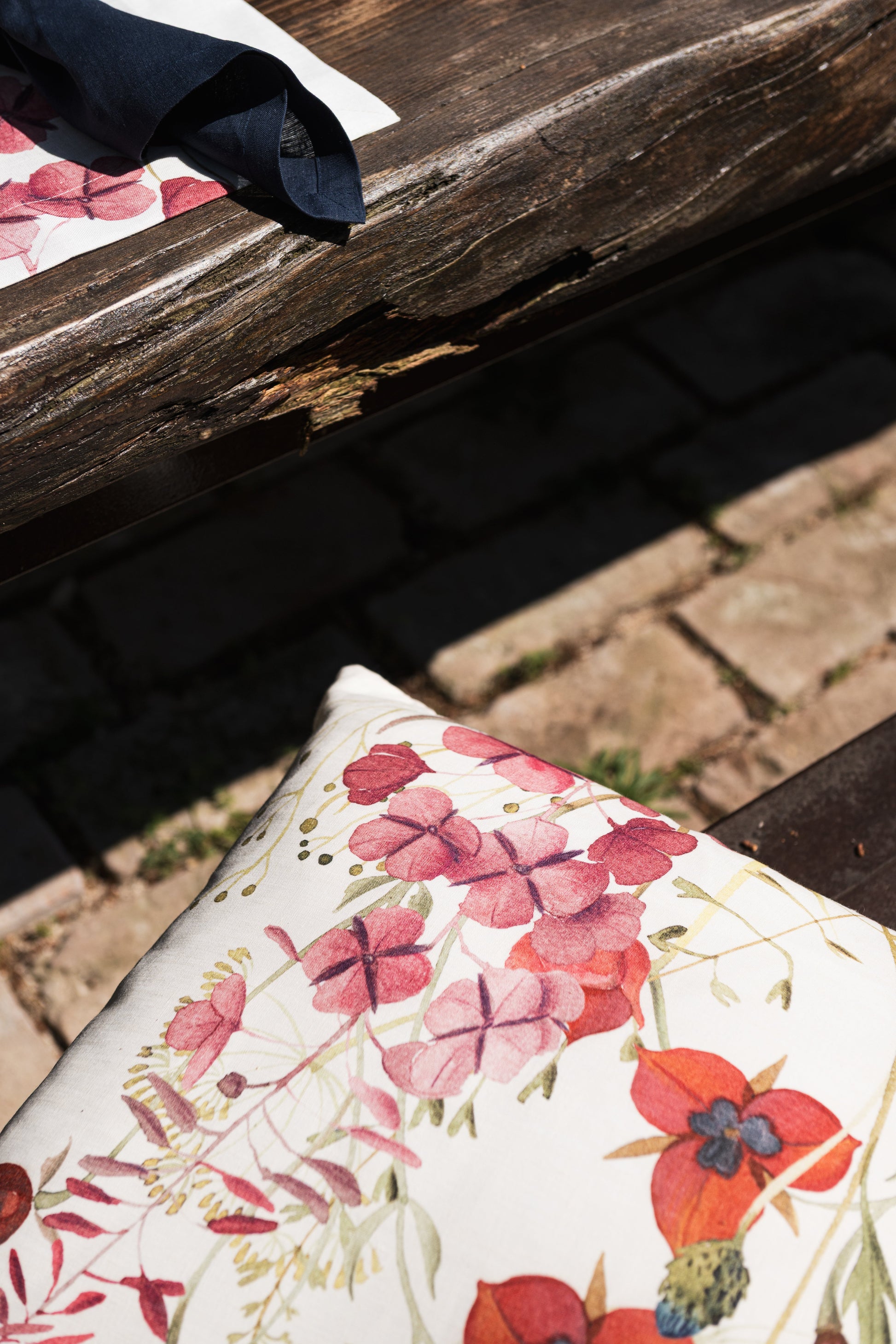 Cushion «Fiordaliso», 100% Made in Italy