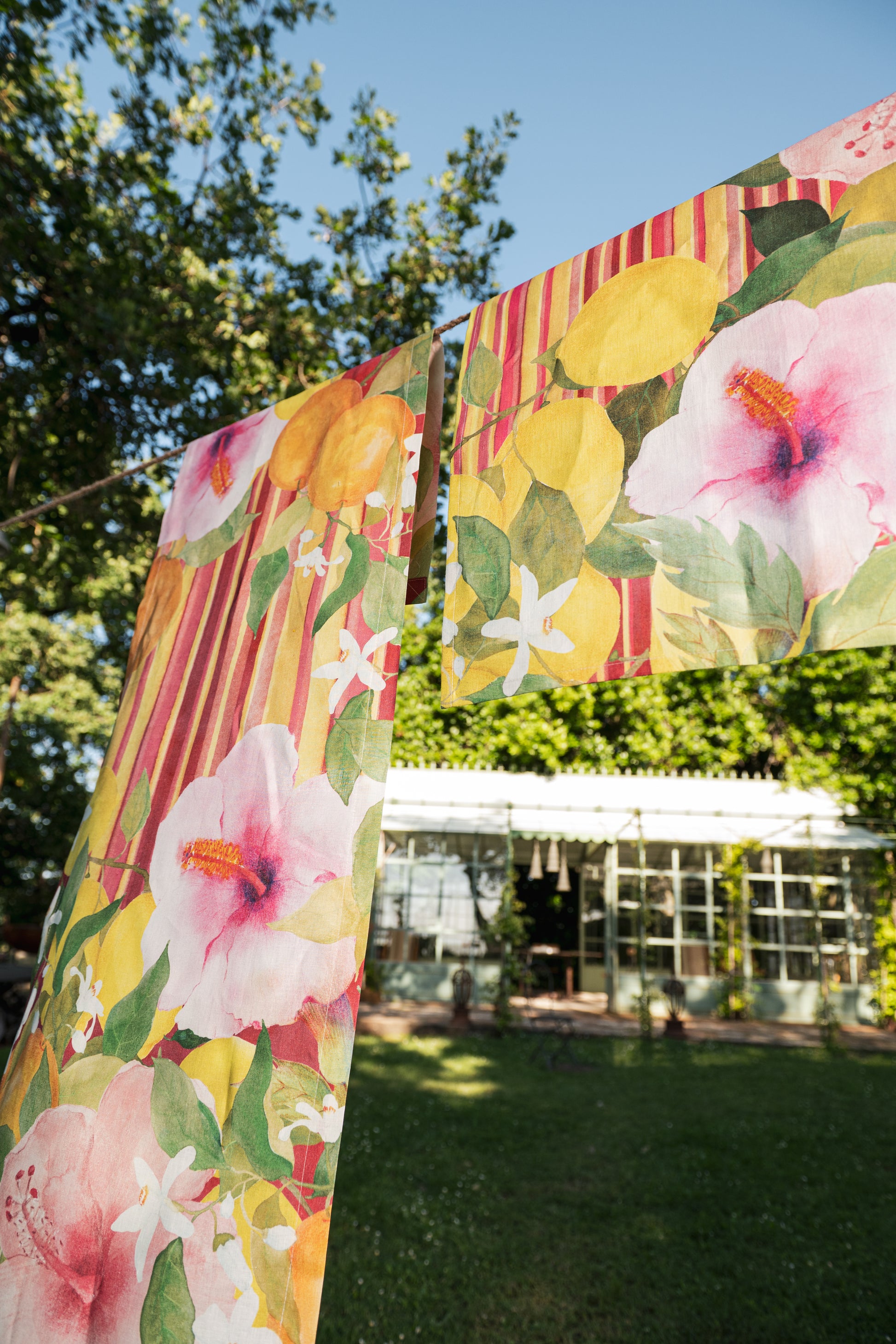 Set of 4 Placemats «Ibiscus» Premium quality Linen - The Napking