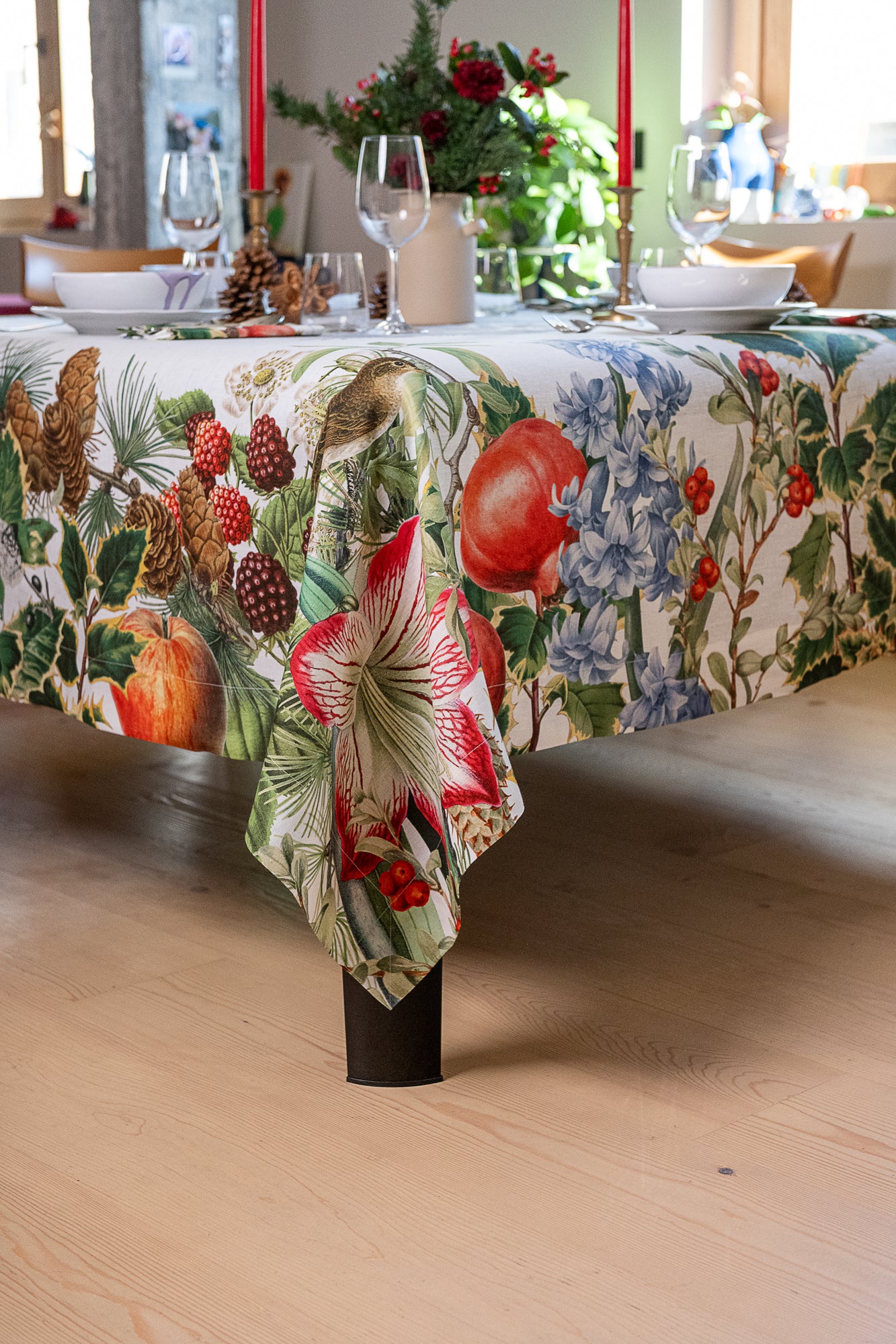 Natalia Tablecloth Linen